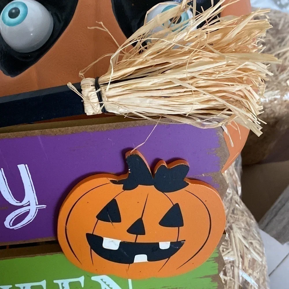 NWT WITCHES HANGING BROOM SIGN